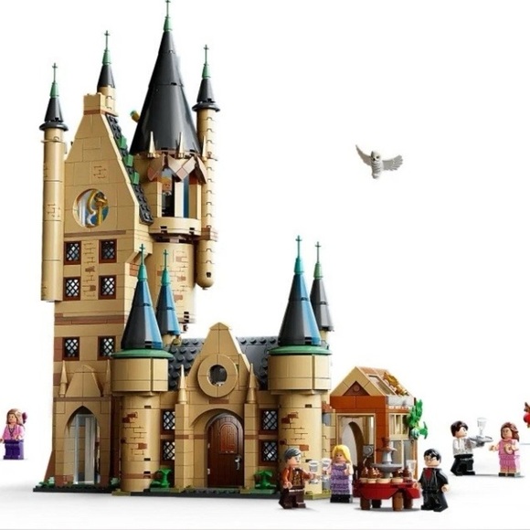 Lego Harry Potter Hogwarts Astronomy Tower Set 75969 RETIRED Factory Sealed NEW - Picture 3 of 4